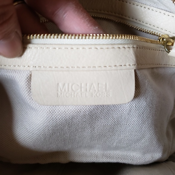 Authentic Michael Kors - Picture 4 of 4